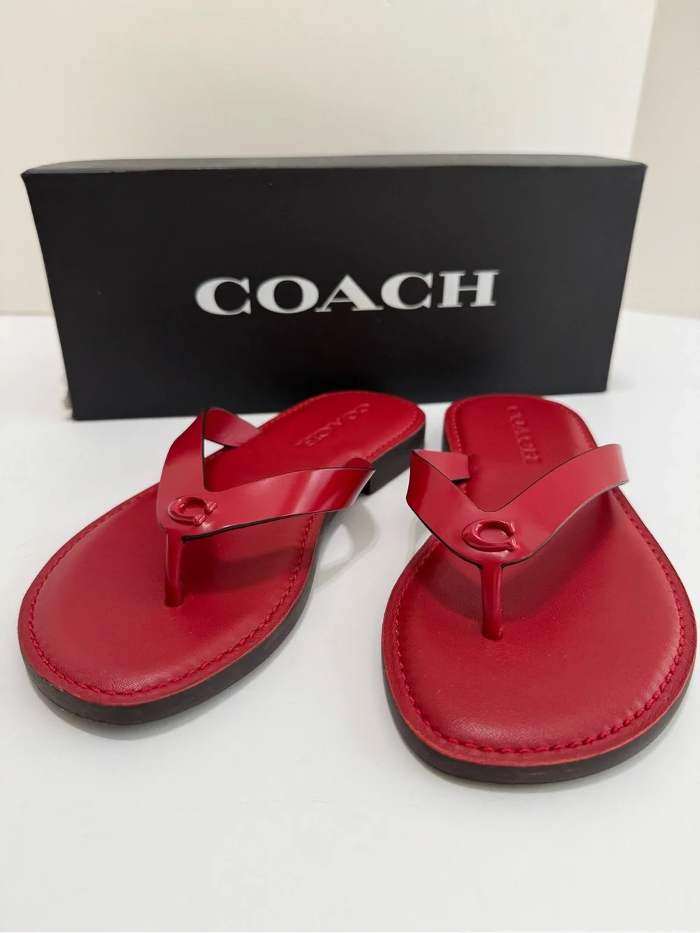 Coach Brianna Ruby Leather Logo Flip Flop Sandals Size 5B CZ379